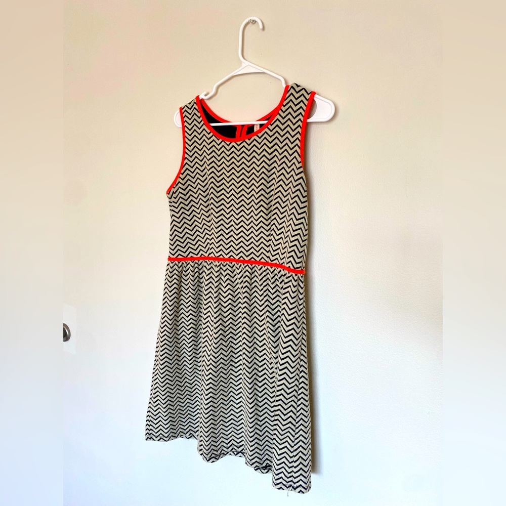 L chevron Xhilaration dress